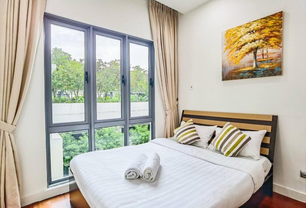 Comfy @ The Loft Imago - 5 Pax 2room 2toilets Apartment Kota Kinabalu