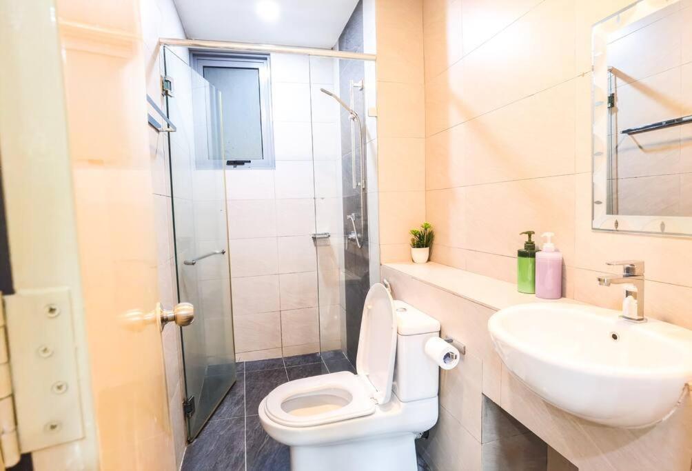 Comfy @ The Loft Imago - 5 Pax 2room 2toilets Apartment Kota Kinabalu